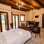 εσπεριδεσ Hotel Kalavryta