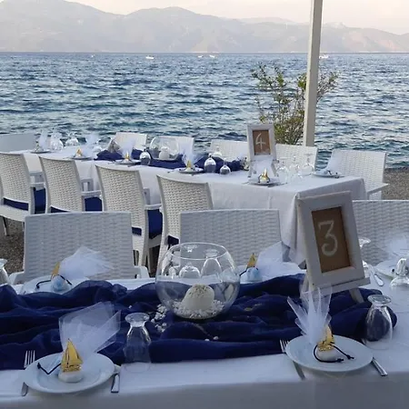 κυανή ακτή 2* Selianitika